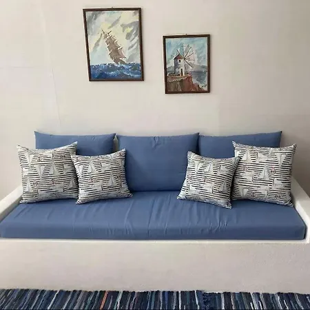 Botel Milos Beachfront Boat Getaway - Ideal Summer Nest Klima (Milos)